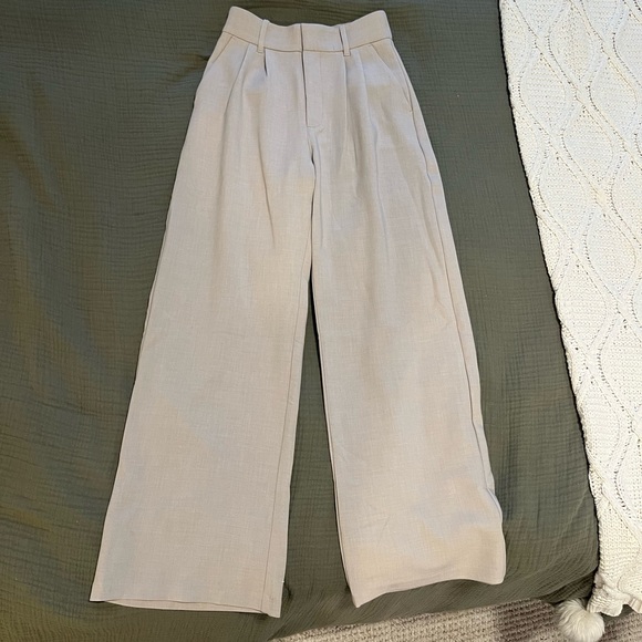 Abercrombie Sloane Wide Leg Pant - Picture 1 of 11